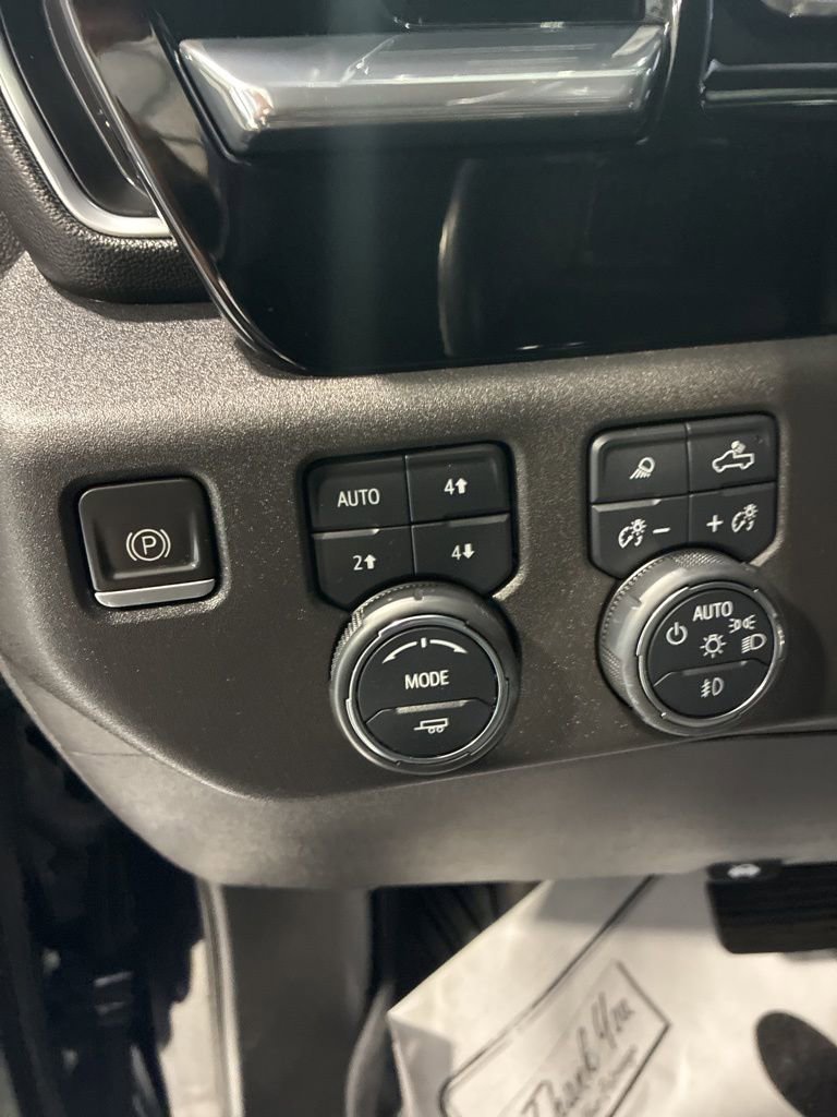 Used 2023 Chevrolet Silverado 1500 LTZ image 21