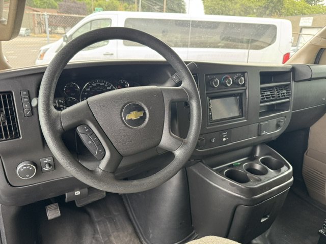 Used 2019 Chevrolet Express 4500 w/ RV Package RWD image 6