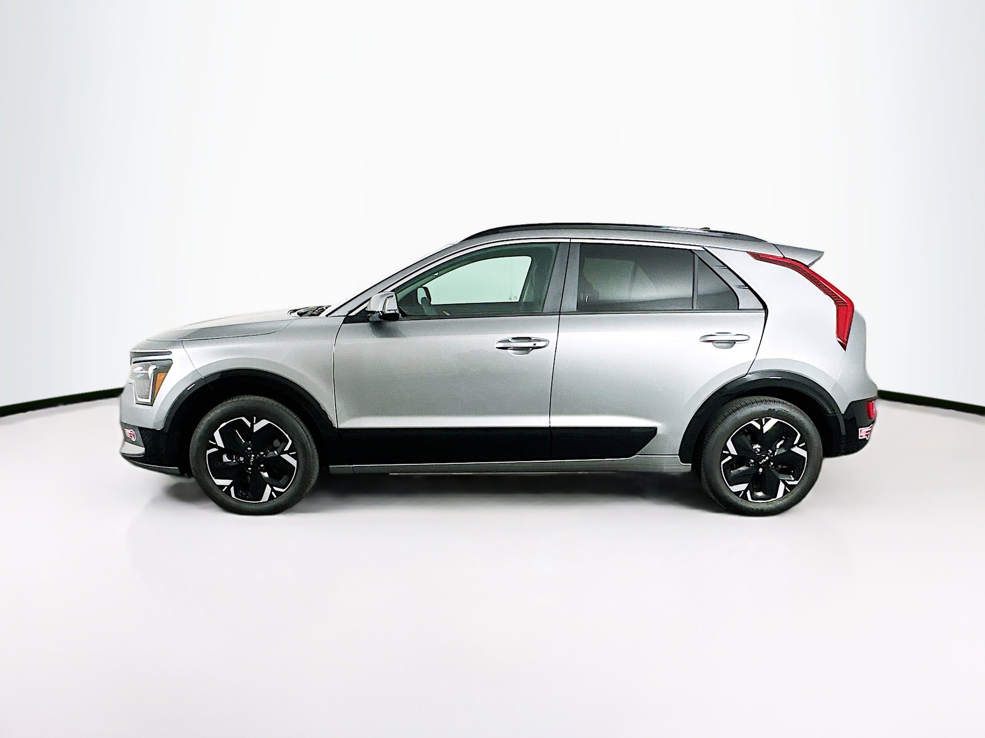 Used 2024 Kia Niro Wind image 4