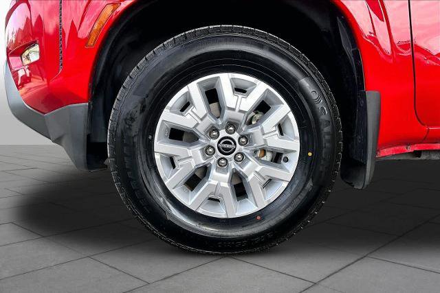 Certified 2022 Nissan Frontier SV RWD image 11