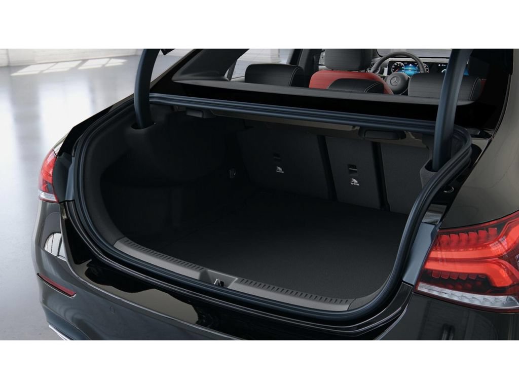Certified 2020 Mercedes-Benz A 220 4MATIC image 7