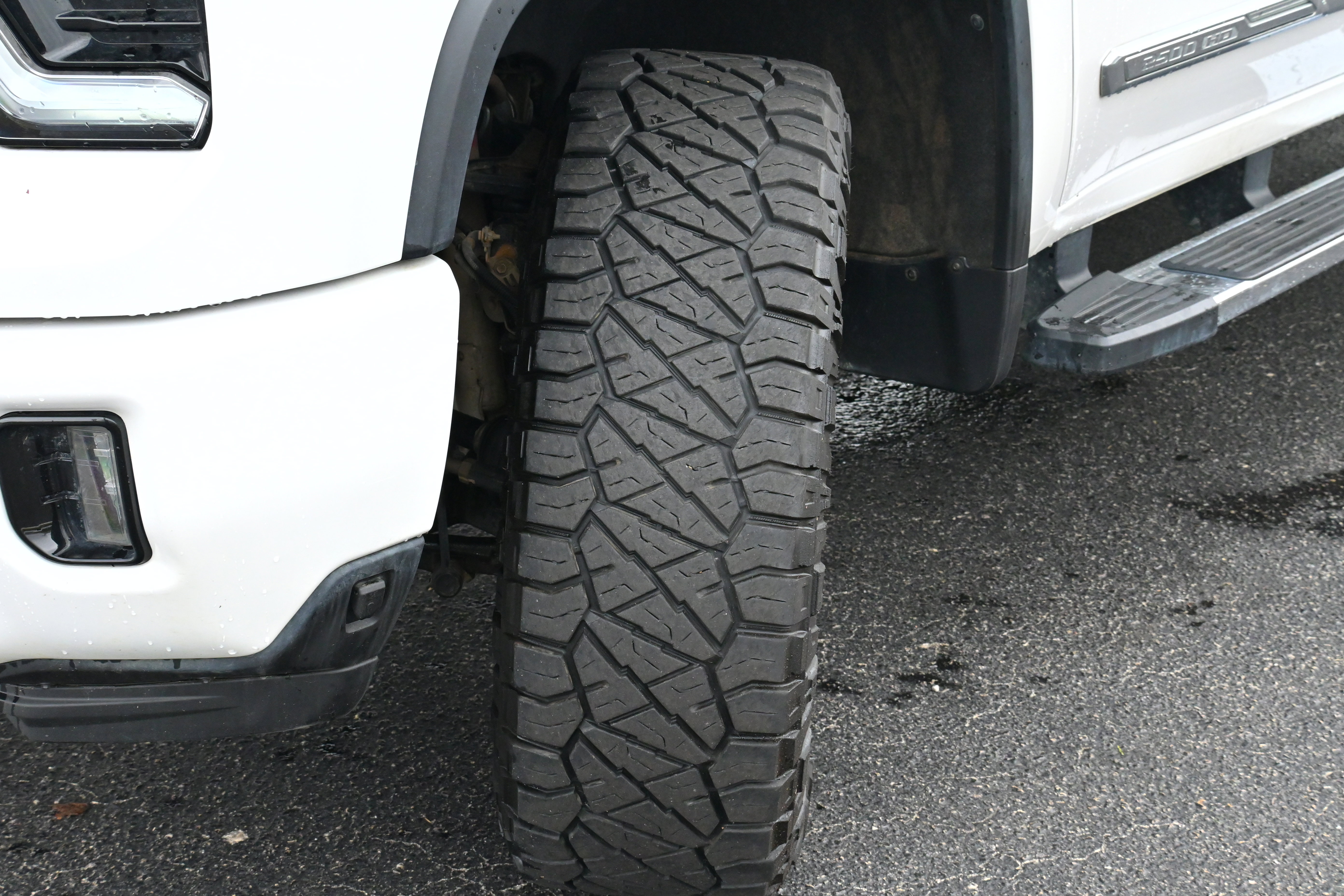 Used 2024 Chevrolet Silverado 2500 High Country w/ High Country Premium Package image 32