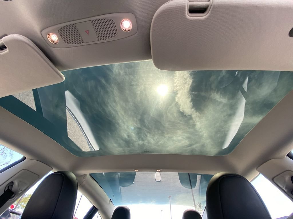 Used 2023 Tesla Model 3 Standard Range RWD image 13