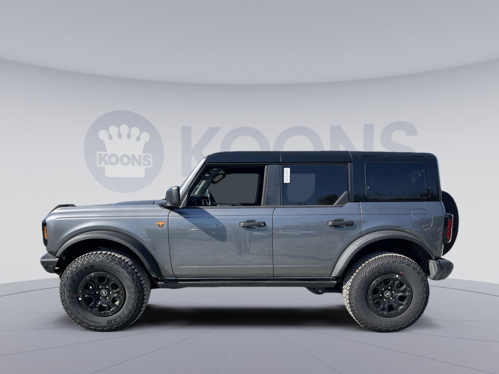 New 2026 Ford Bronco Badlands image 2