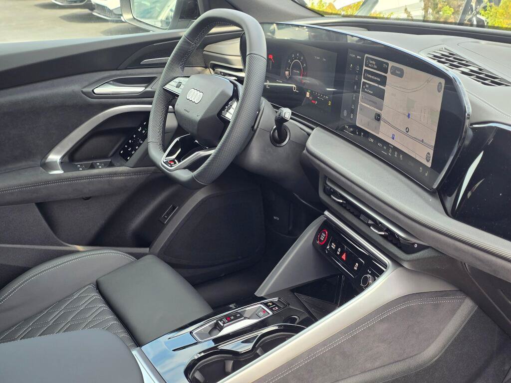 New 2026 Audi SQ5 Premium Plus AWD/4WD image 25