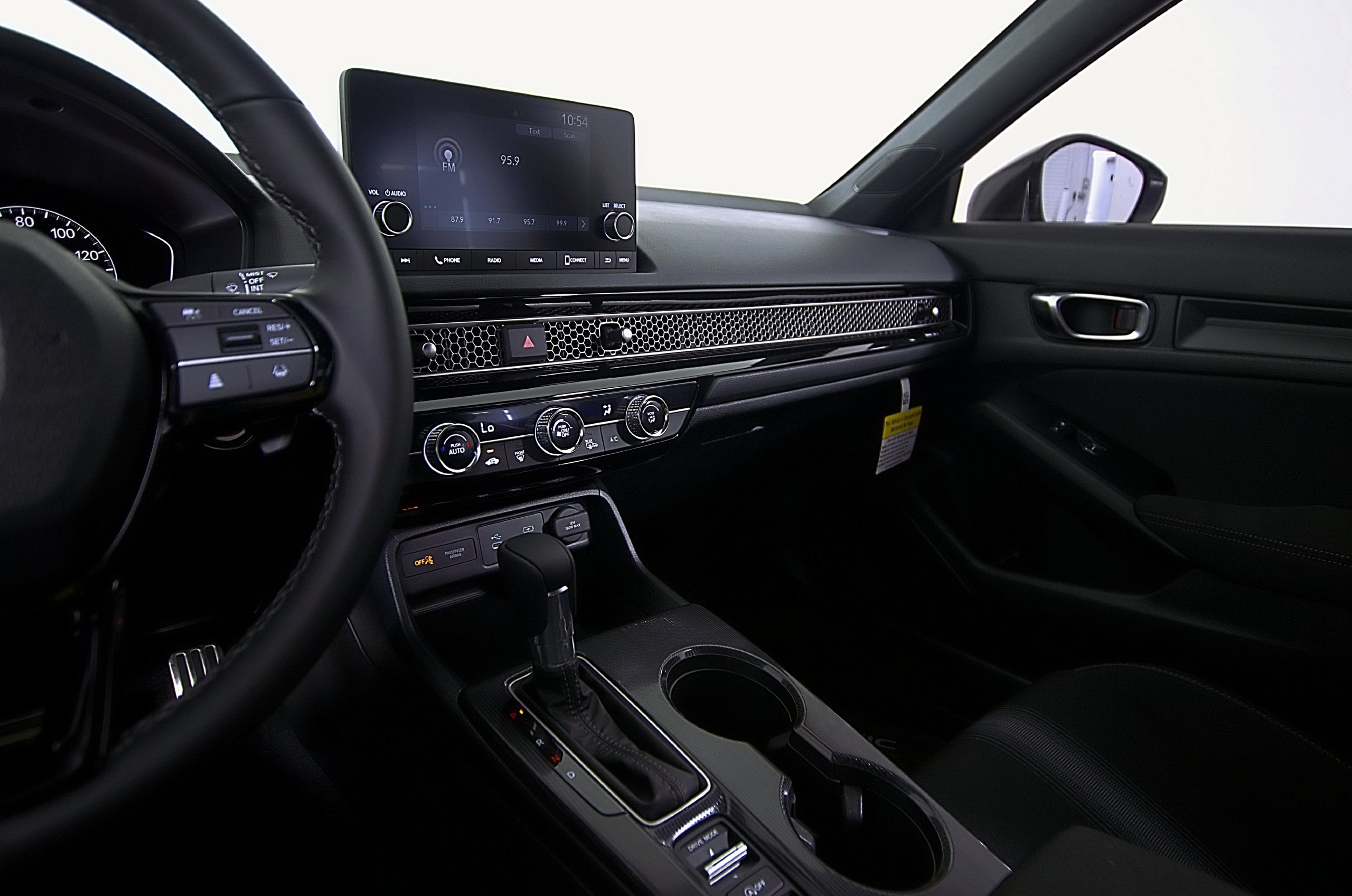 Used 2025 Honda Civic Sport image 25