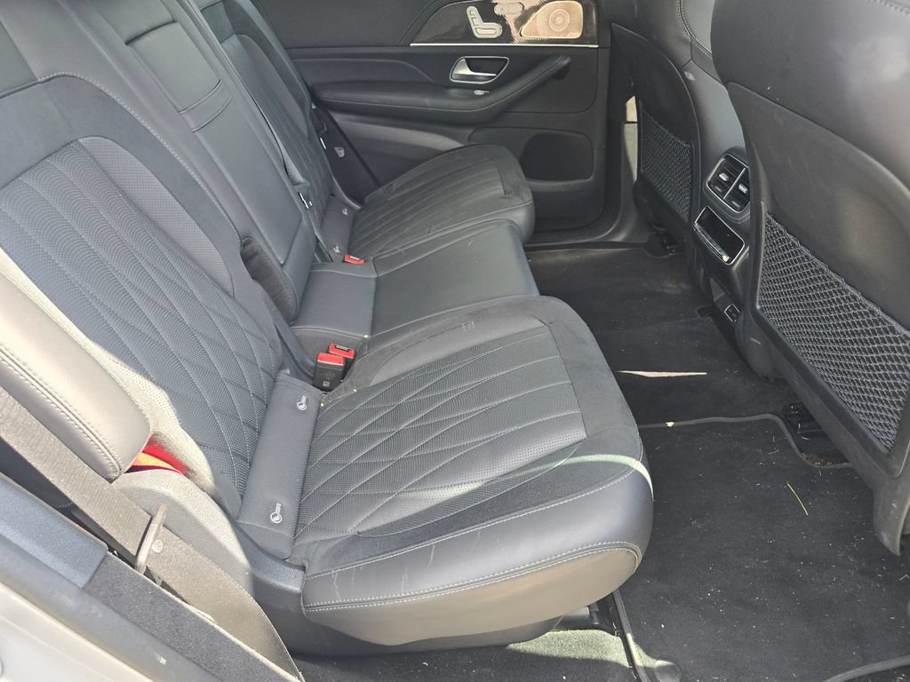 Used 2024 Mercedes-Benz GLS 63 AMG 4MATIC image 29