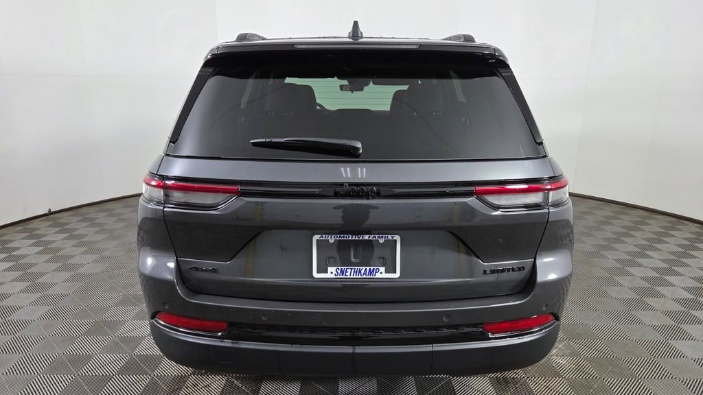 New 2025 Jeep Grand Cherokee Limited w/ Black Appearance Package image 7