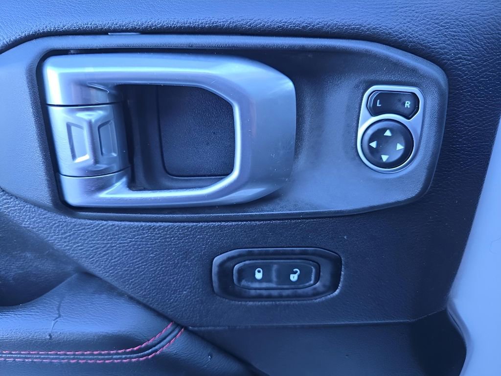 Used 2020 Jeep Wrangler Unlimited Rubicon AWD/4WD image 11
