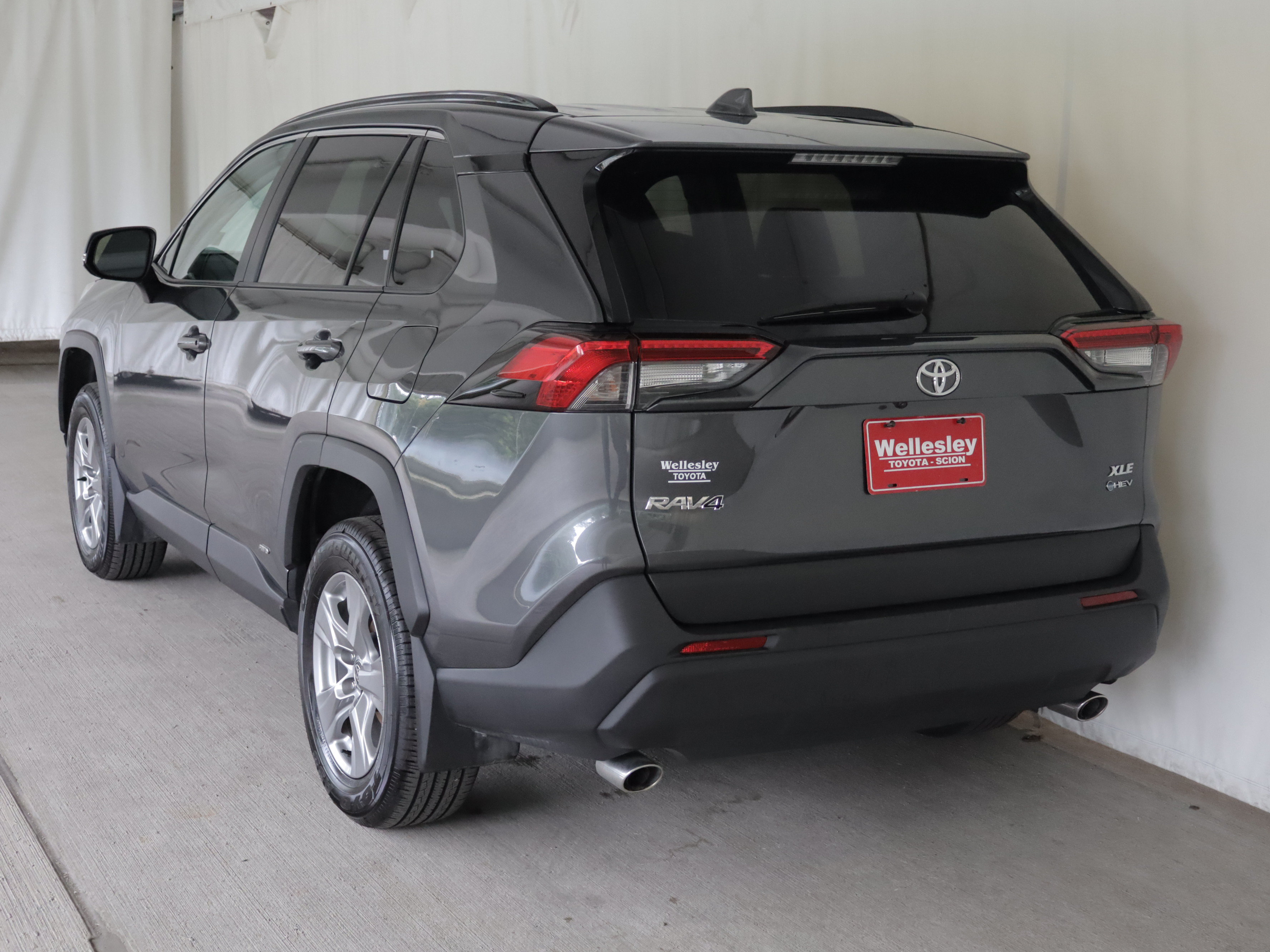 Used 2025 Toyota RAV4 XLE w/ Convenience Package AWD/4WD image 26