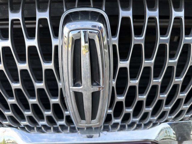 Used 2020 Lincoln Aviator Reserve w/ Elements Package Plus RWD image 8