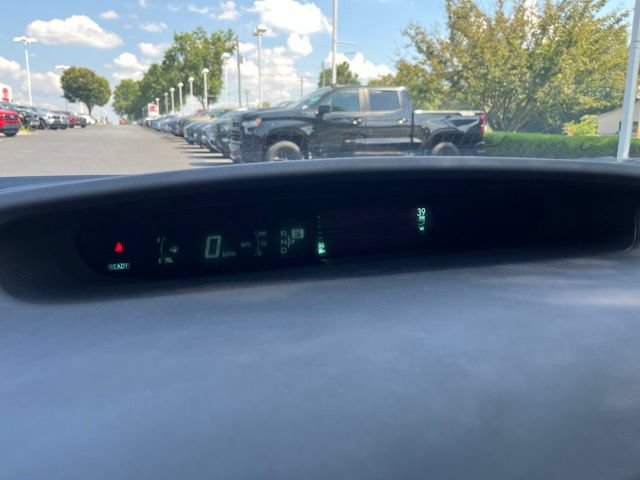 Used 2015 Toyota Prius Three FWD image 25
