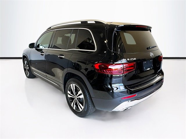 New 2025 Mercedes-Benz GLB 250 4MATIC image 3