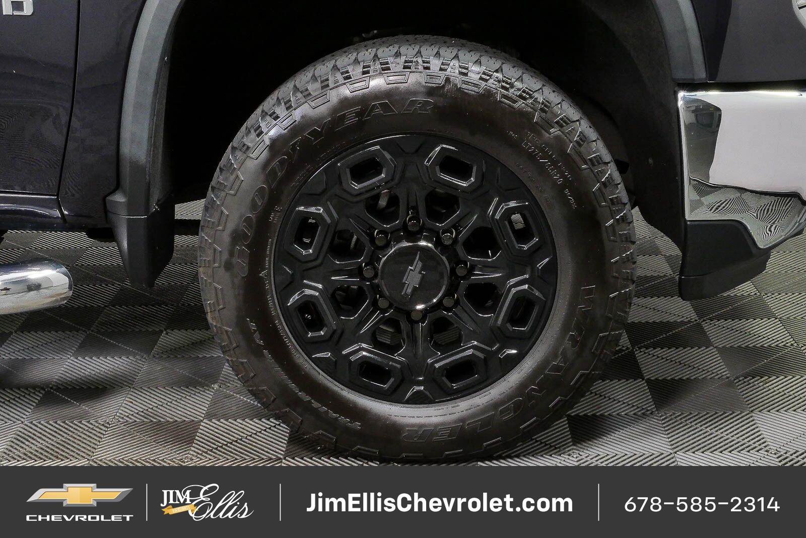Certified 2024 Chevrolet Silverado 2500 LTZ w/ LTZ Convenience Package AWD/4WD image 37
