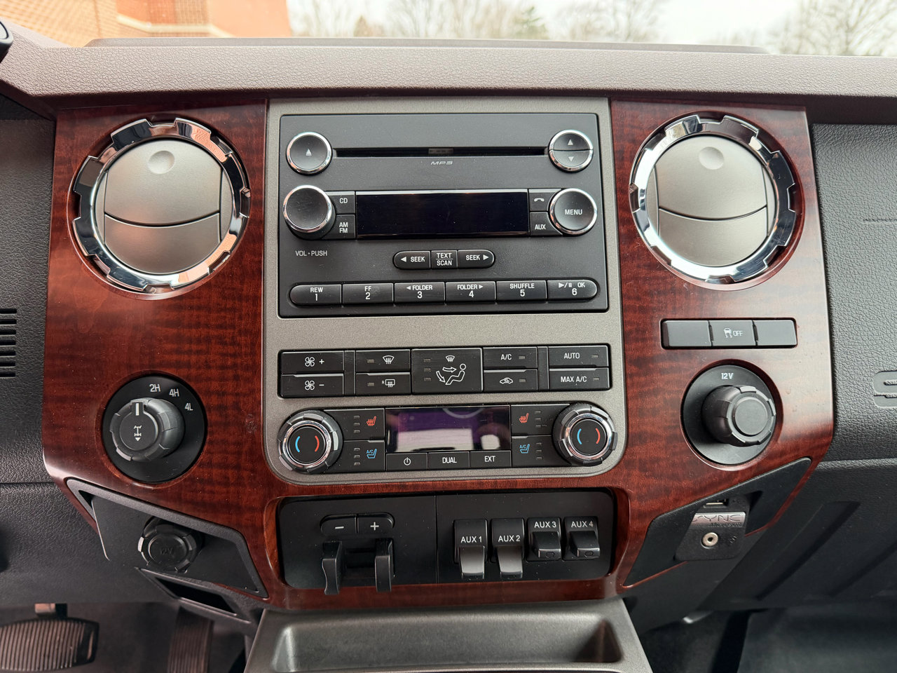 Used 2012 Ford F350 King Ranch w/ King Ranch w/Chrome Pkg image 22