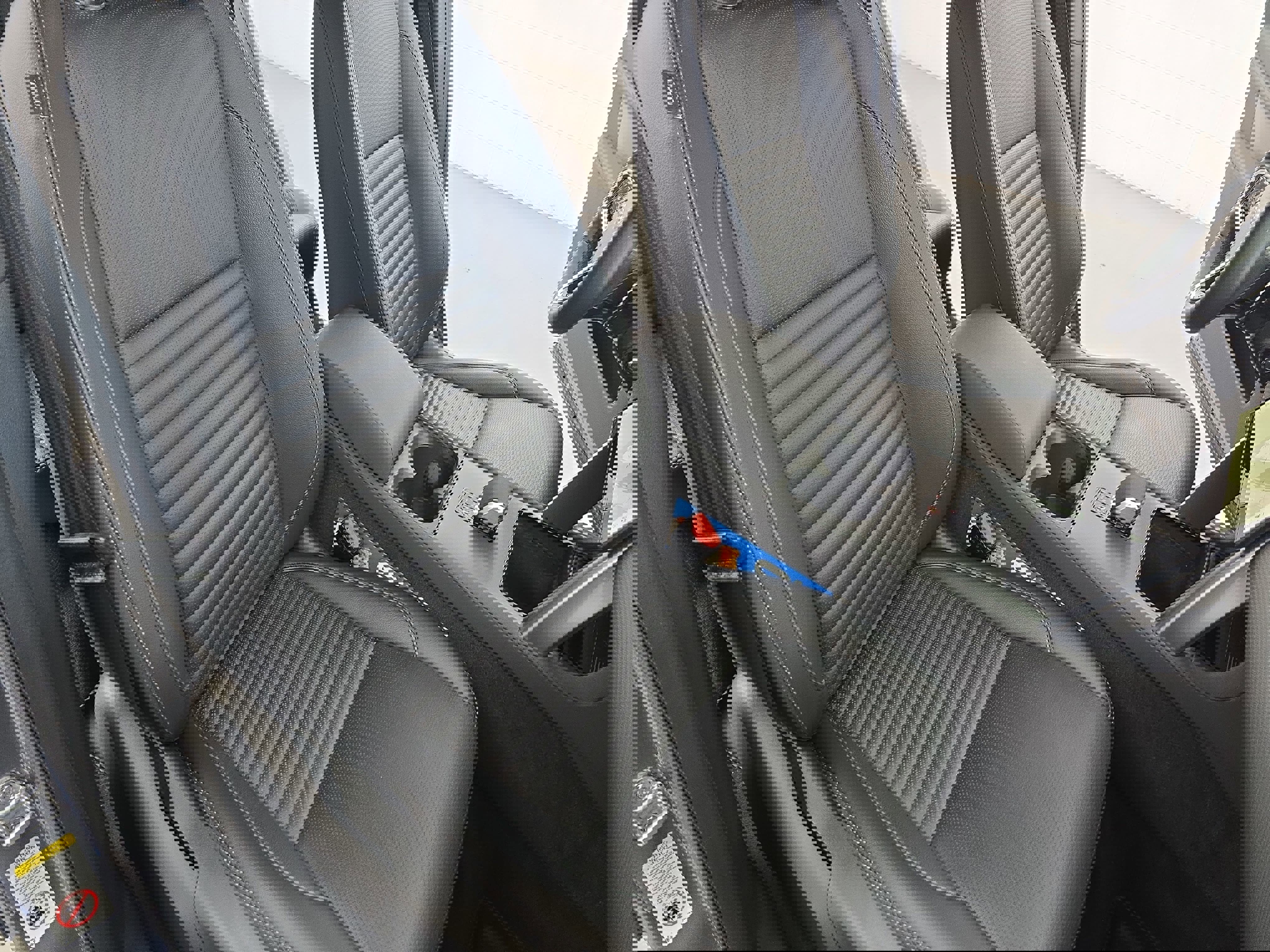 Used 2024 Land Rover Discovery Sport Dynamic SE image 10