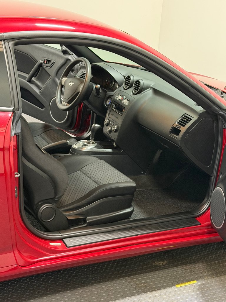 Used 2007 Hyundai Tiburon GS FWD image 9