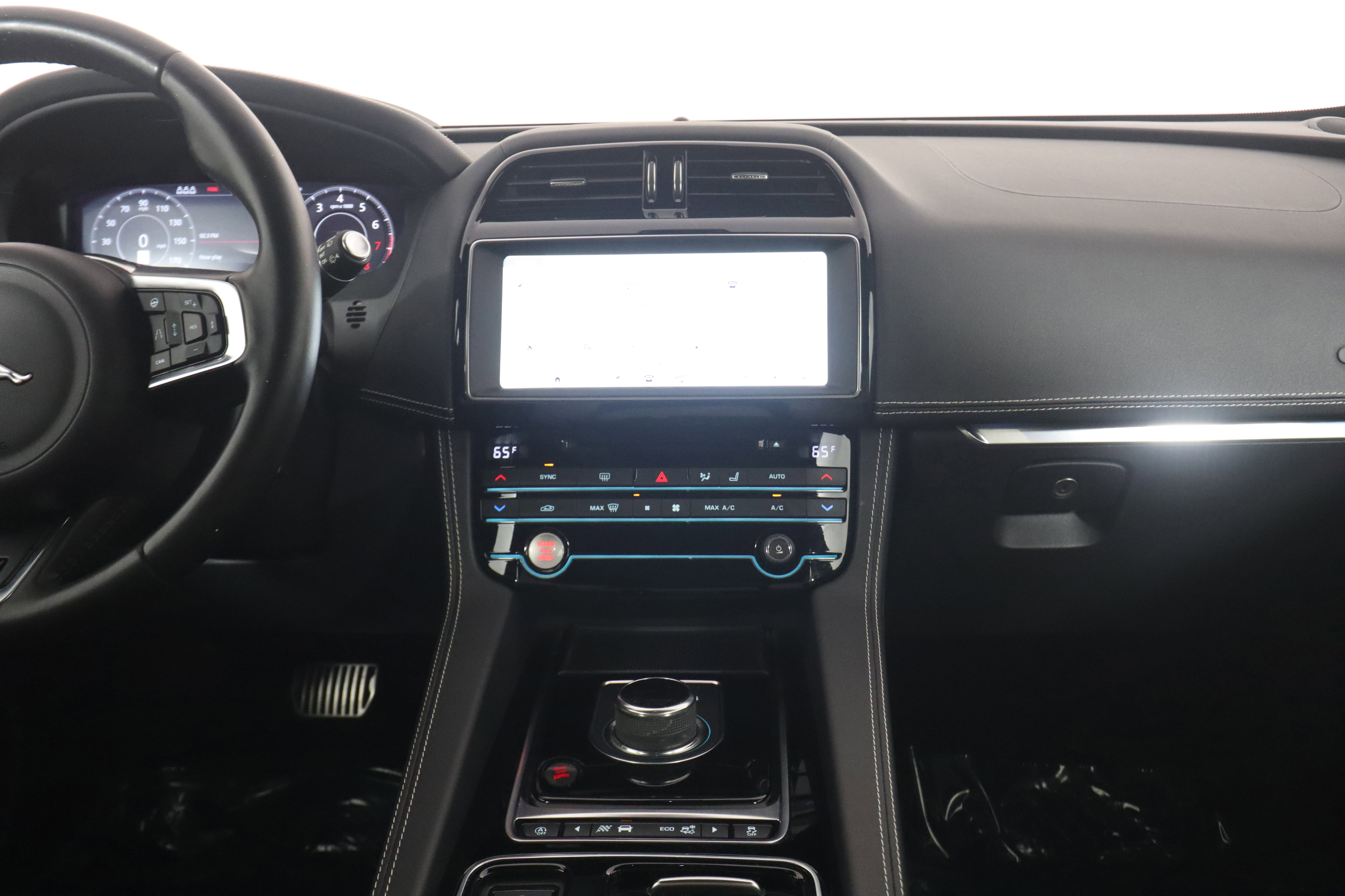 Used 2019 Jaguar F-PACE S AWD/4WD image 17