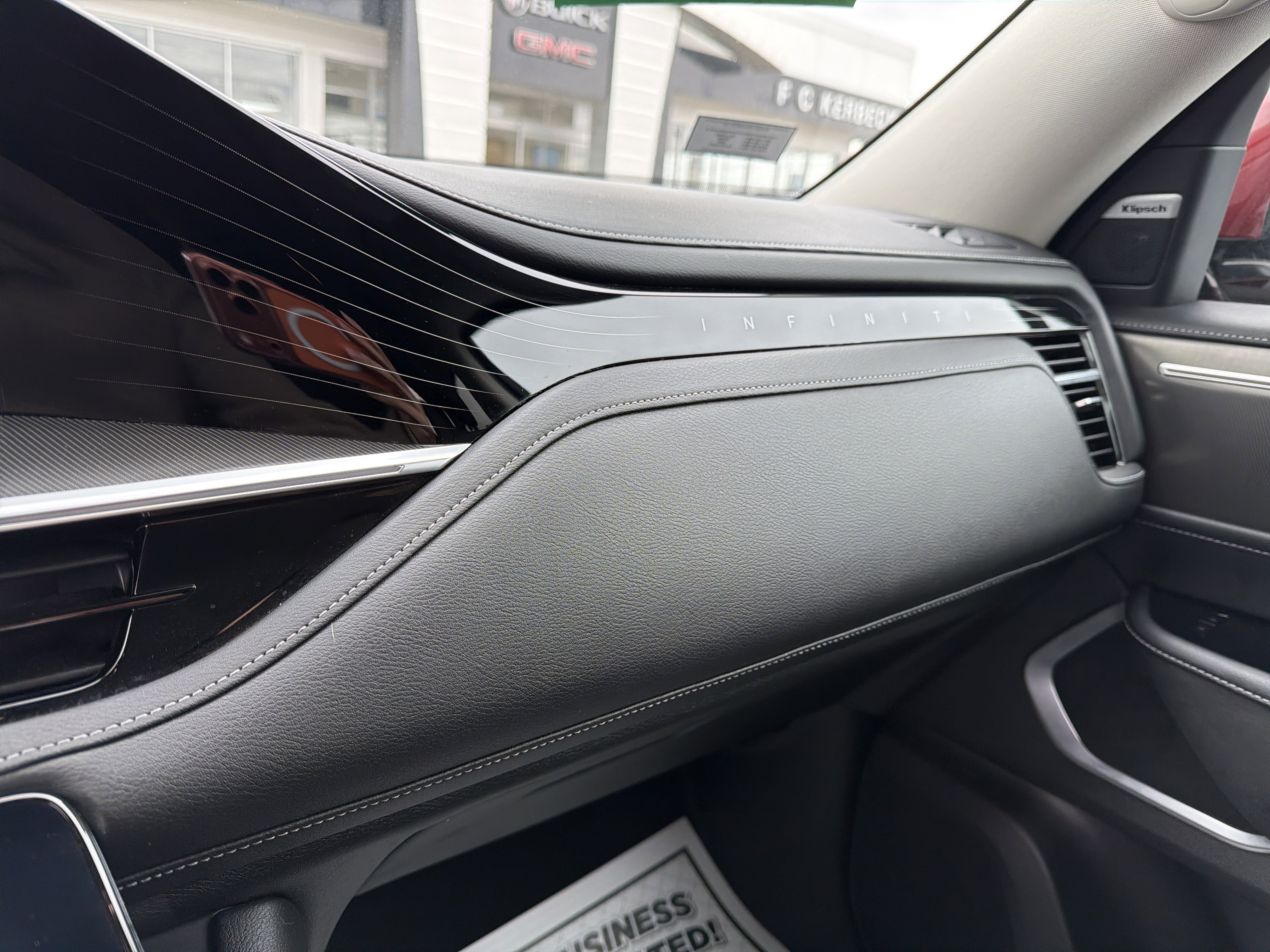 Used 2025 INFINITI QX80 Luxe image 18