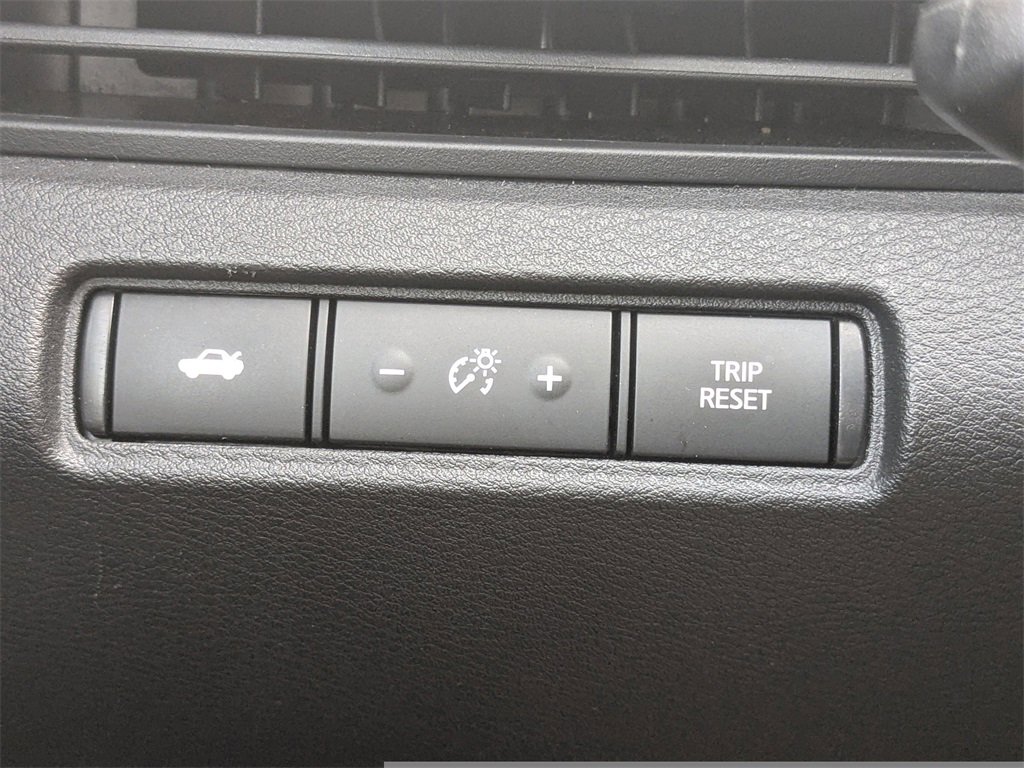 Used 2024 Nissan Altima 2.5 SV image 24