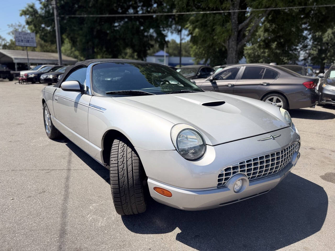 Used 2005 Ford Thunderbird RWD image 21