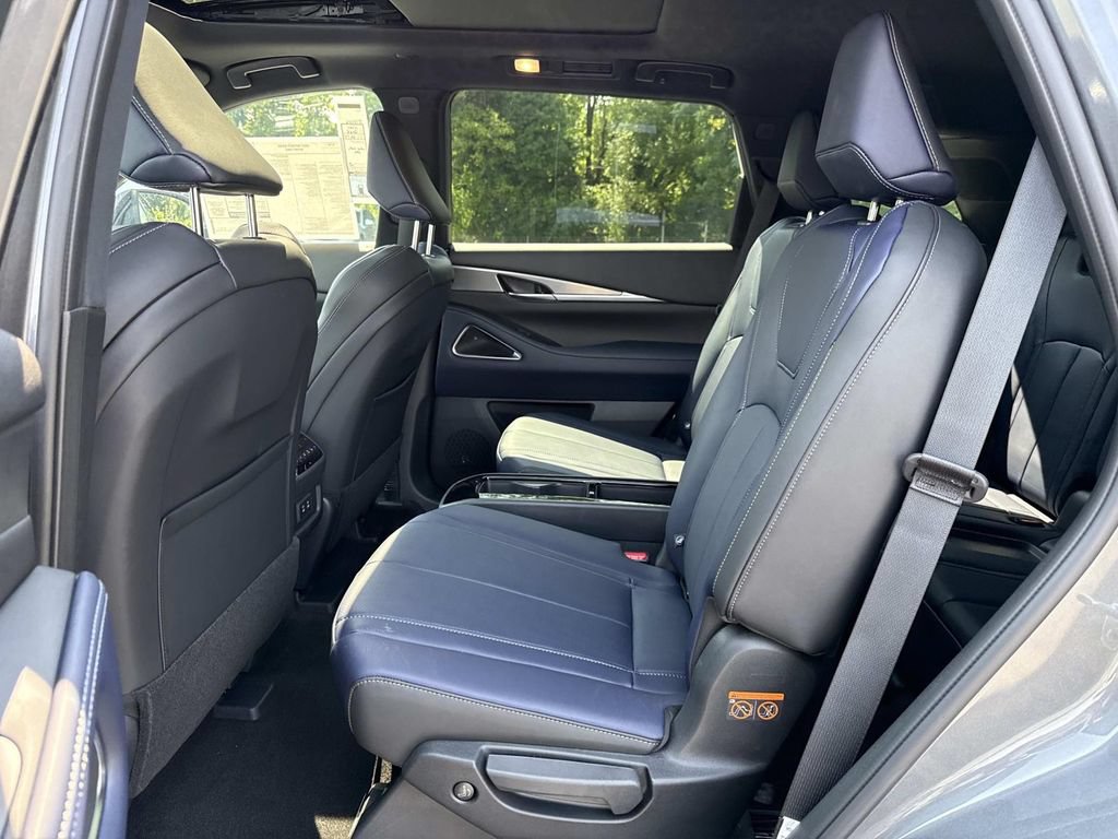 New 2027 INFINITI QX60 Sport w/ Dark Cargo Package AWD/4WD image 18