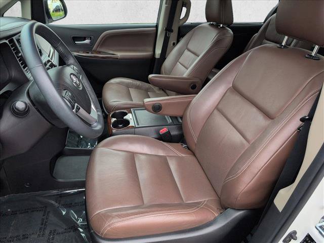 Used 2016 Toyota Sienna Limited Premium AWD/4WD image 17