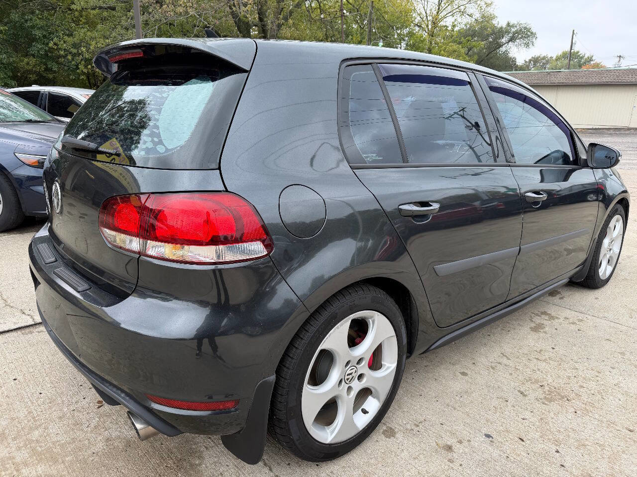 Used 2010 Volkswagen GTI 4-Door image 7
