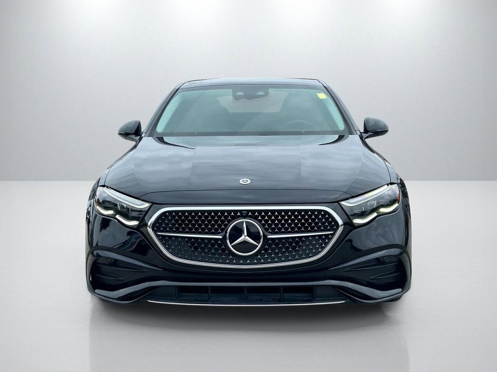 Used 2024 Mercedes-Benz E 350 4MATIC Sedan image 2