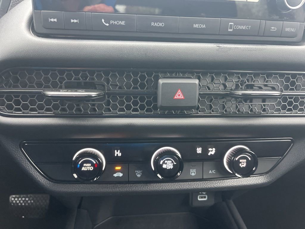 Used 2025 Honda HR-V LX image 18