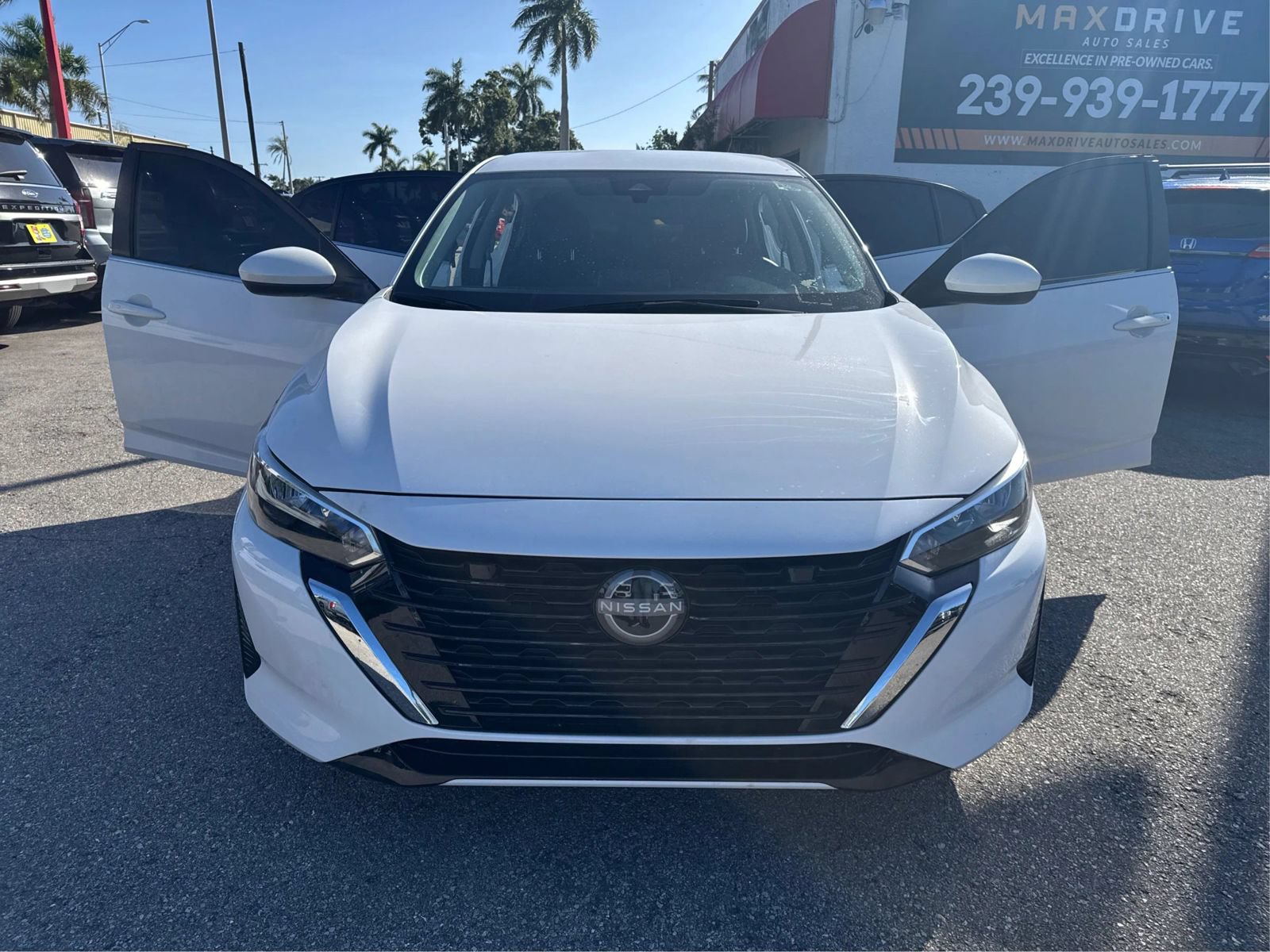Used 2025 Nissan Sentra SV FWD image 23