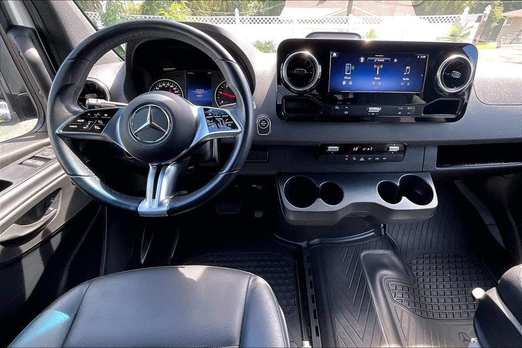 Used 2026 Mercedes-Benz Sprinter 2500 image 5