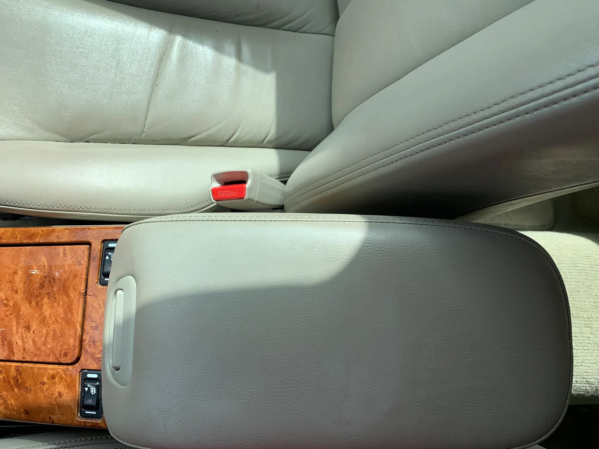 Used 2003 INFINITI I35 w/ Sunroof & Sunshade Pkg FWD image 28