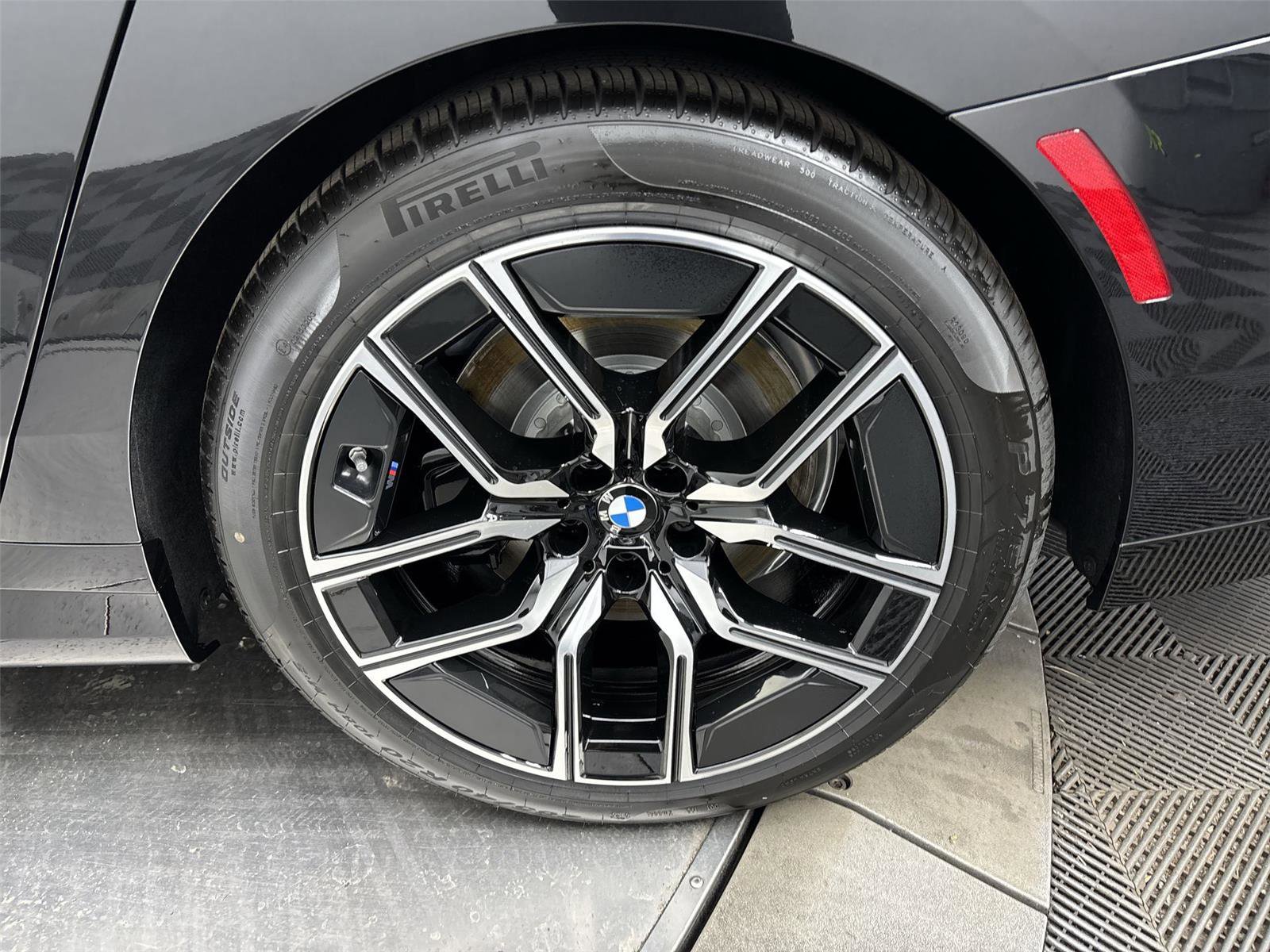 New 2026 BMW 740i xDrive AWD/4WD image 27