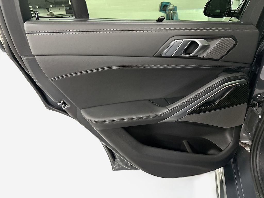 New 2026 BMW X6 M60i image 25