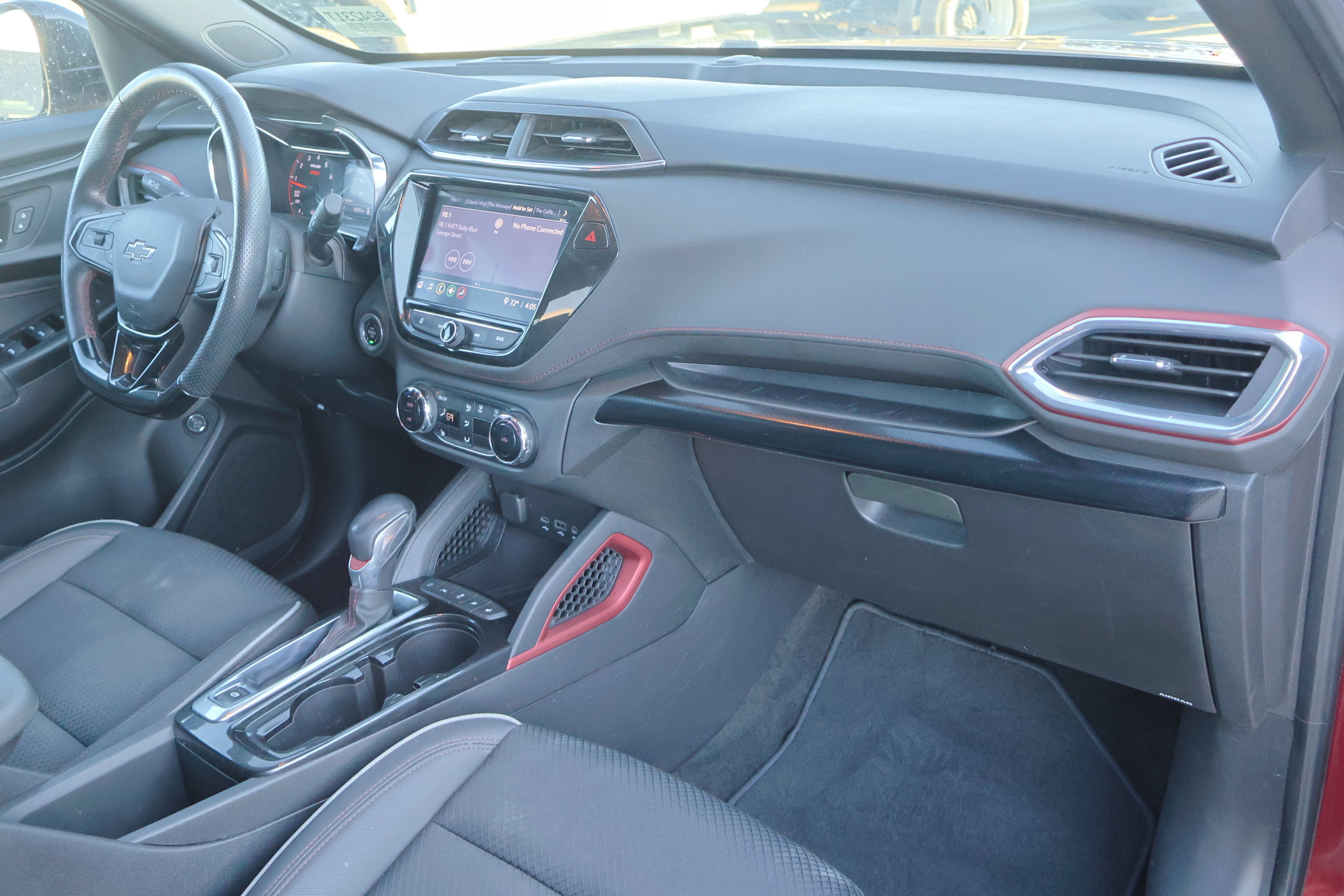 Used 2022 Chevrolet TrailBlazer RS w/ Sun and Liftgate Package image 48