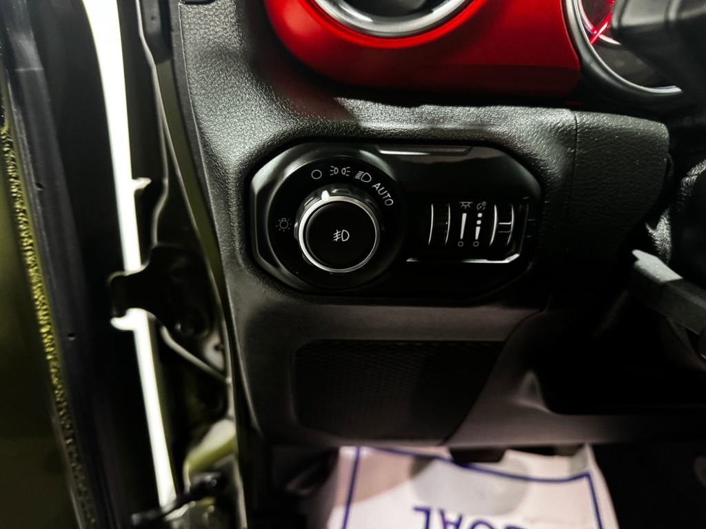Used 2021 Jeep Wrangler Unlimited Rubicon w/ Uconnect 4C Nav & Sound Group image 39
