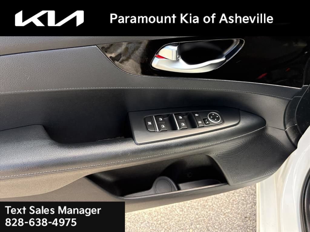 Used 2019 Kia Forte S FWD image 22