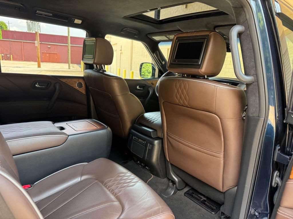 Used 2017 INFINITI QX80 Limited AWD/4WD image 29
