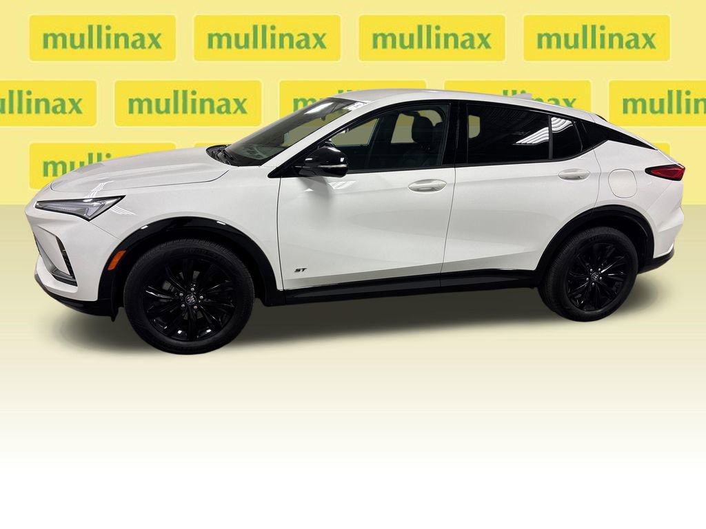 Used 2025 Buick Envista Sport Touring FWD image 8