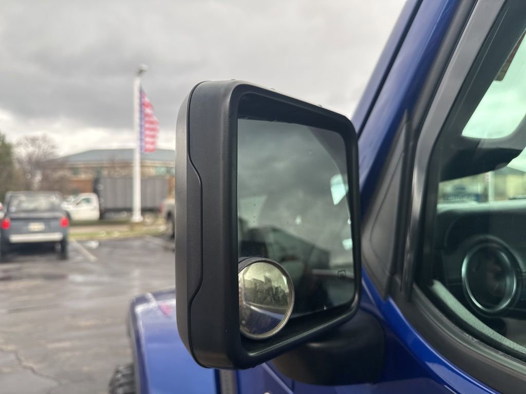 Used 2019 Jeep Wrangler Unlimited Sahara w/ Uconnect 4C Nav & Sound Group image 19