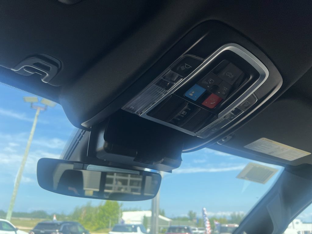 New 2026 RAM 1500 4x4 Crew Cab image 51