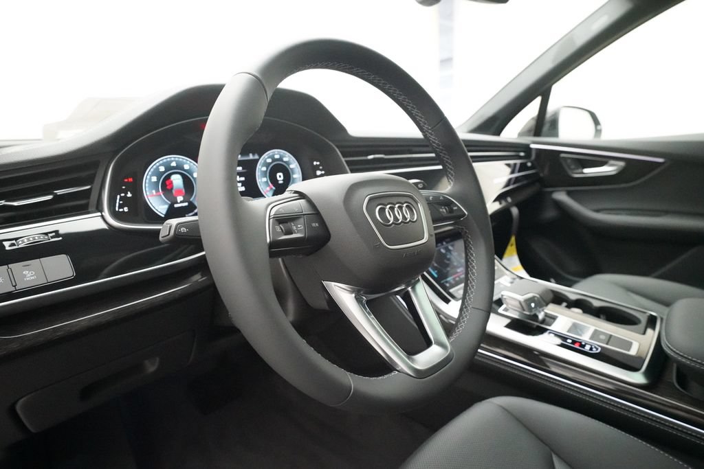 New 2026 Audi Q7 2.0T Premium Plus AWD/4WD image 8