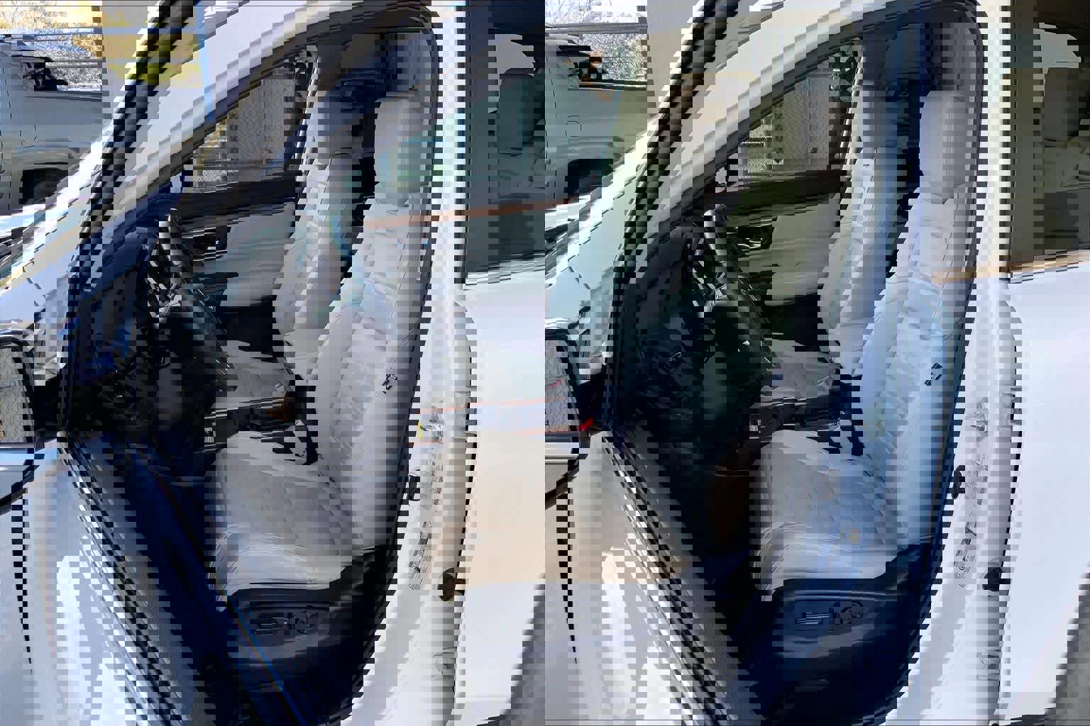 Used 2022 Honda CR-V Touring image 8