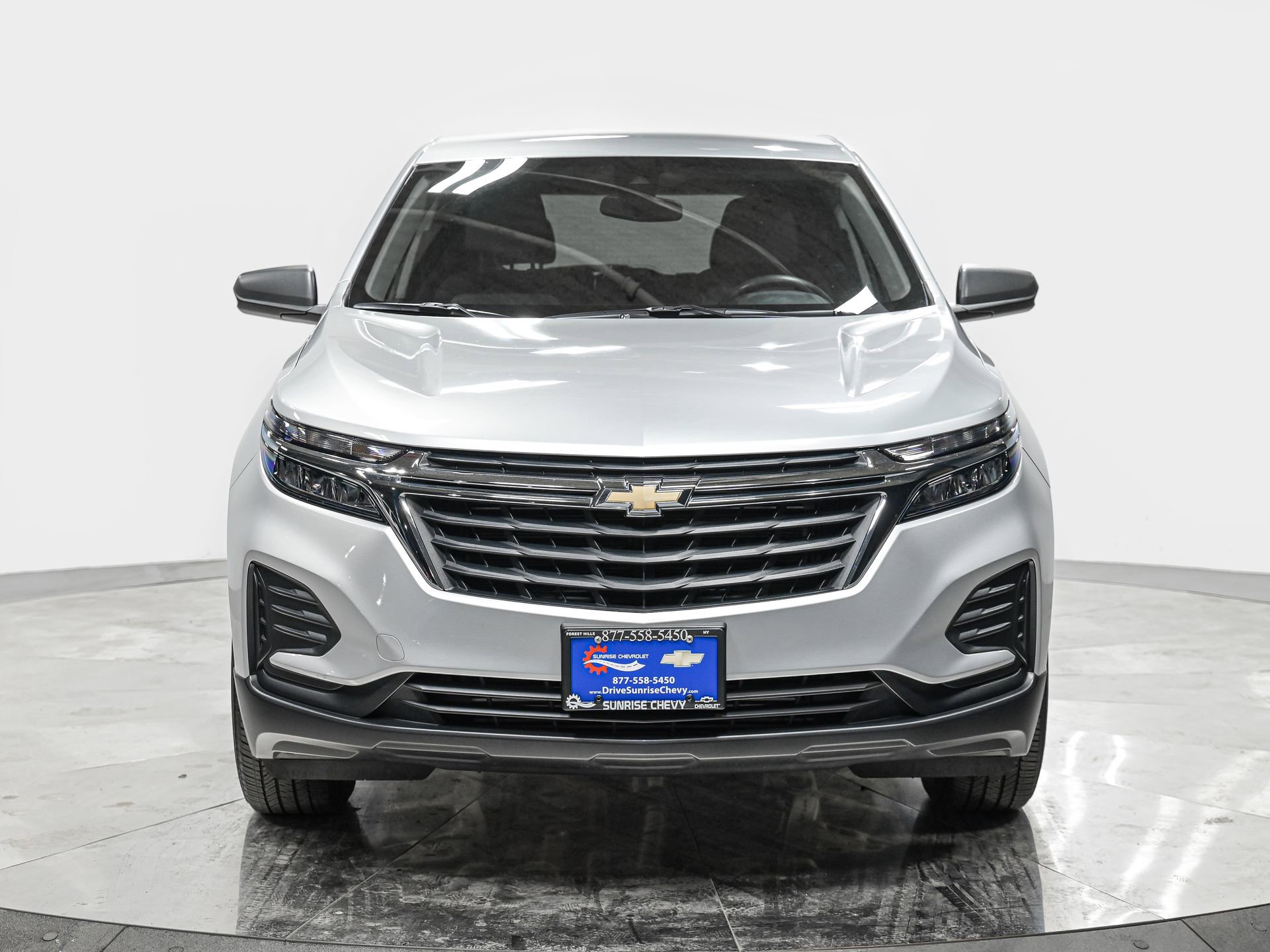 Used 2024 Chevrolet Equinox LS w/ LS Convenience Package image 10