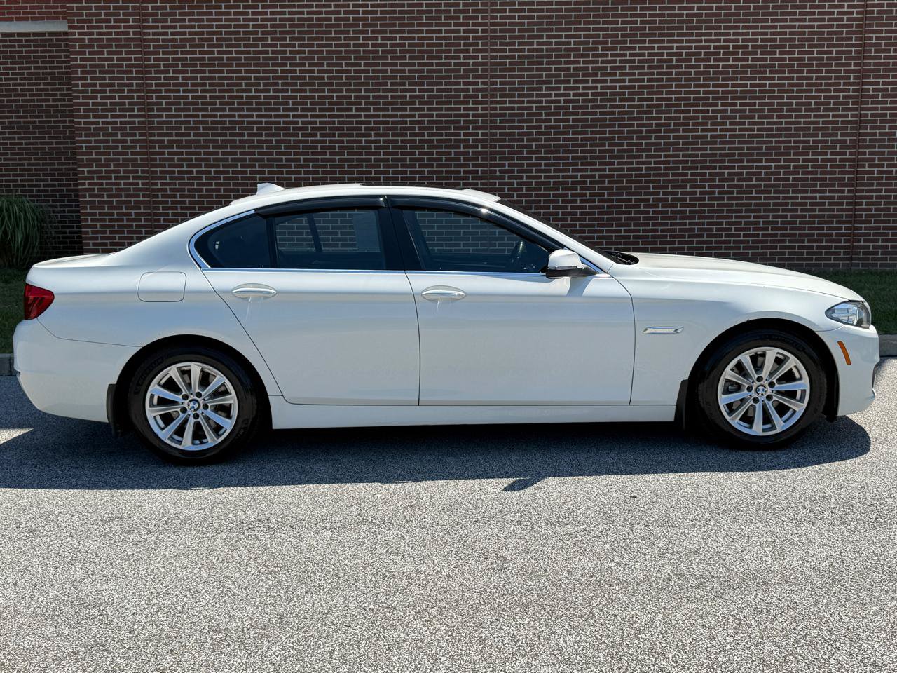 Used 2015 BMW 528i xDrive Sedan AWD/4WD image 15
