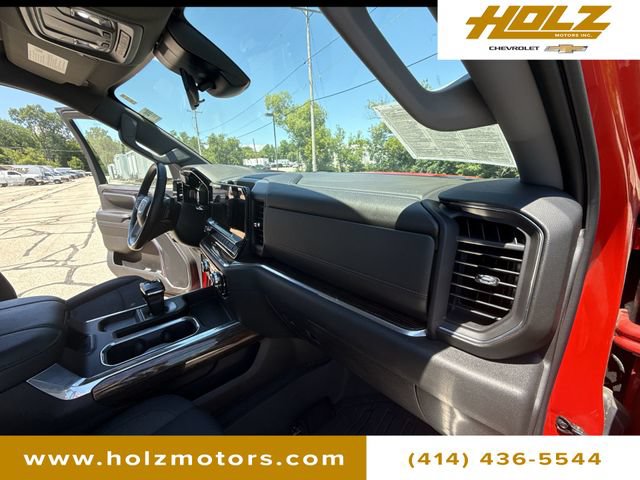 Certified 2024 GMC Sierra 1500 Elevation w/ LPO, Elevation Black Package AWD/4WD image 27