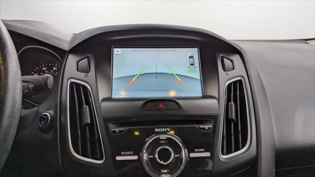 Used 2016 Ford Focus Titanium w/ Titanium Technology Package image 27