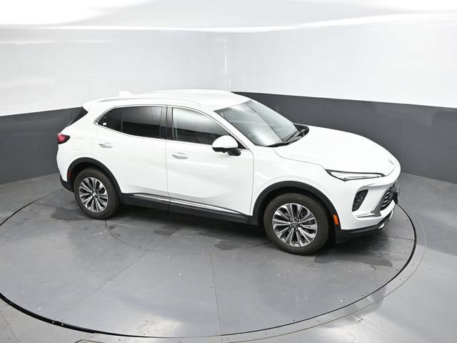 Used 2024 Buick Envision Preferred AWD/4WD image 39