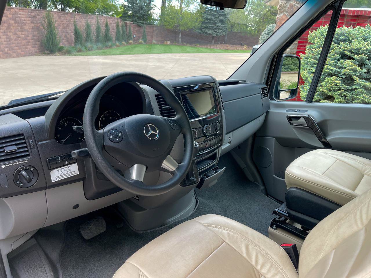 Used 2017 Mercedes-Benz Sprinter 3500 image 18